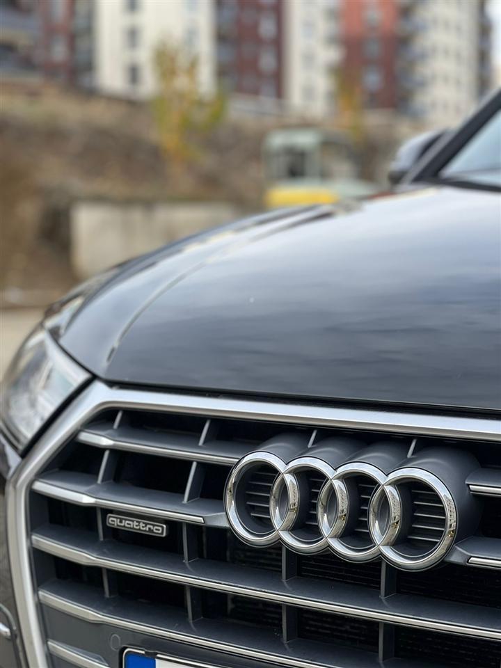 Audi-Q5