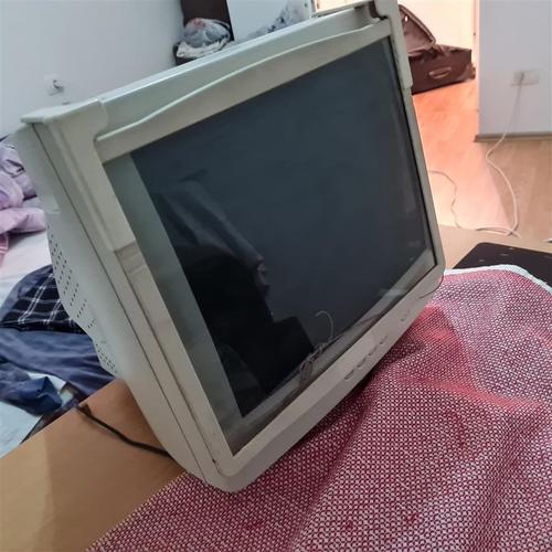 Monitori CTR 17inch