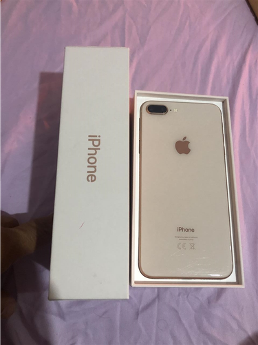 iPhone 8+ 