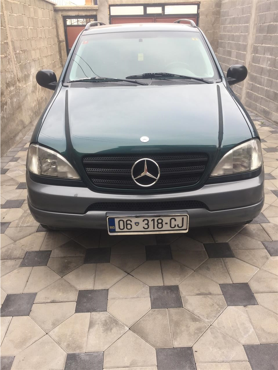 Mercedes-Benz-ML-320