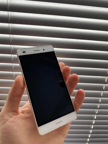 HUAWEI P8 