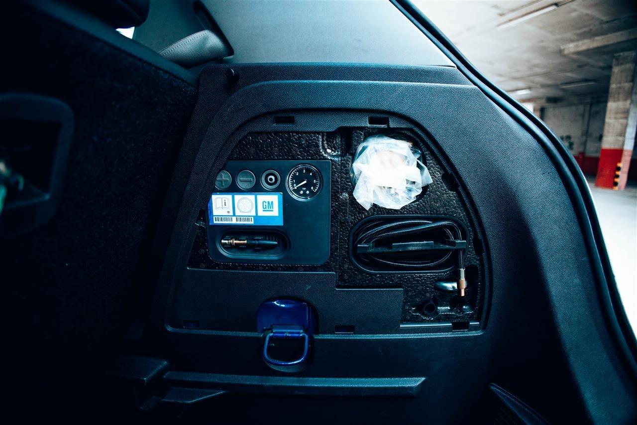 Opel-Corsa-S-D-1-7-CDTI--2009