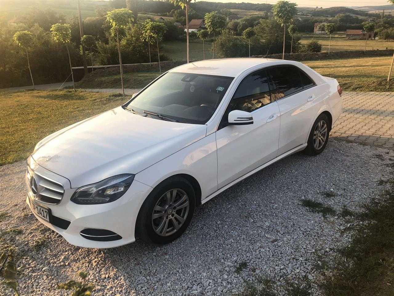Mercedes-E220