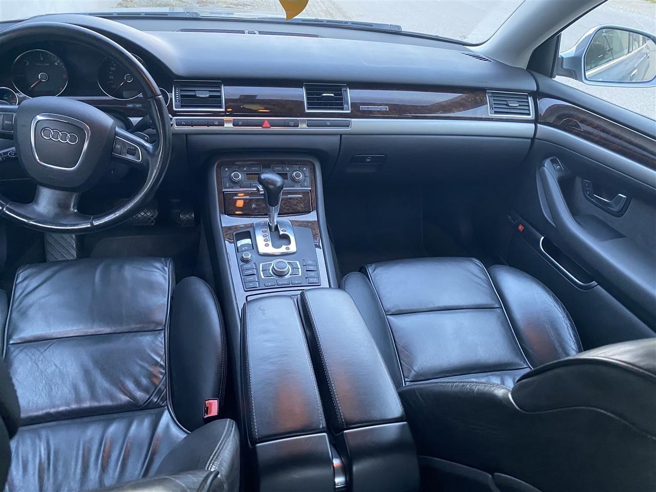 AUDI-A8