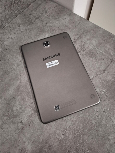 ● Tablet Samsung Tab A ● 