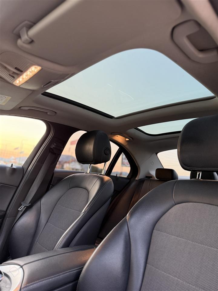 Mercedes-benz-C220