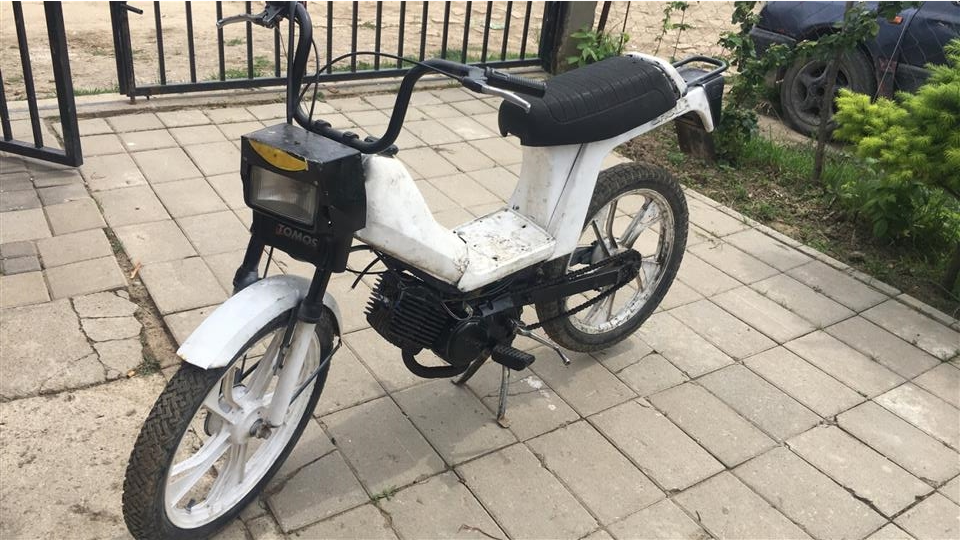 Tomos
