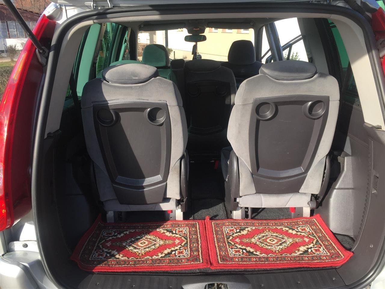 Citroen-c8