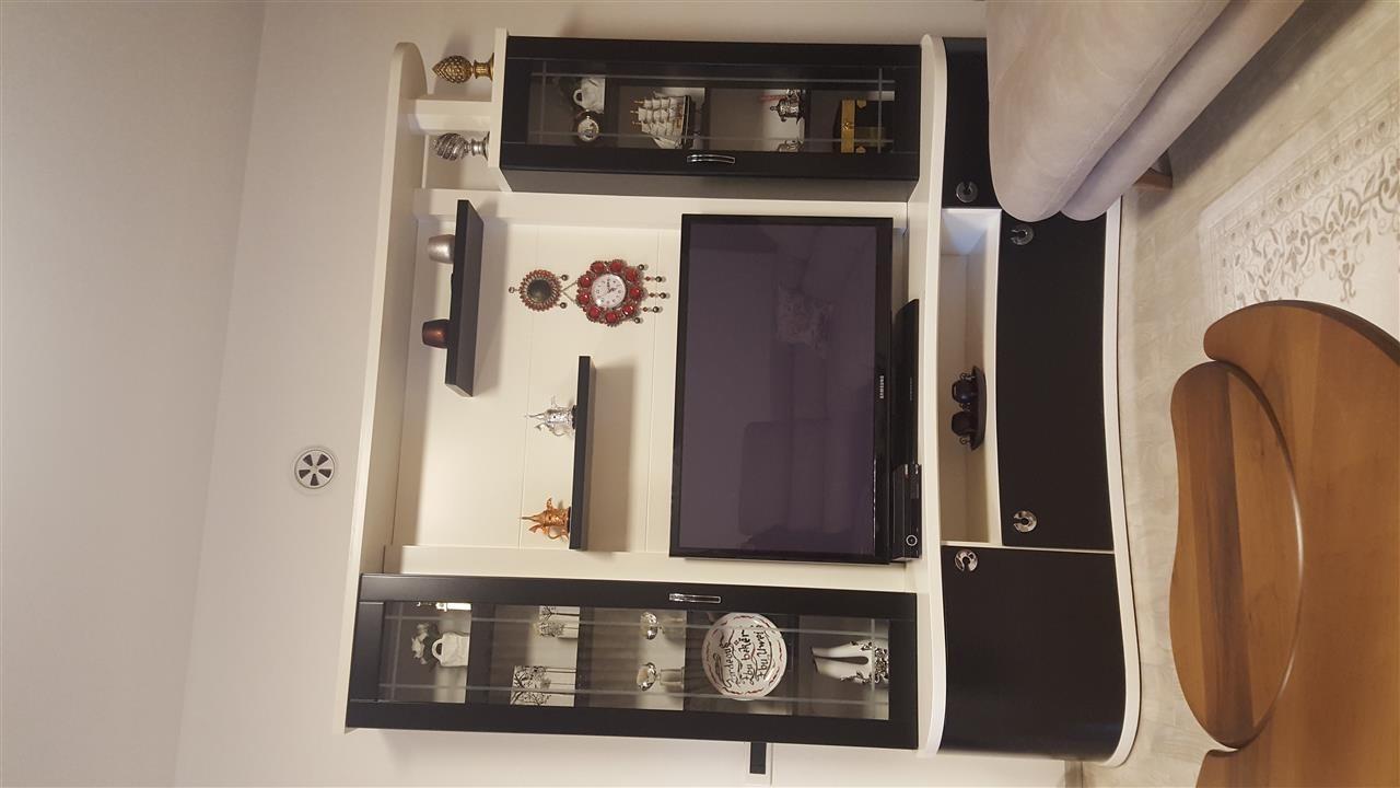 vitrin-per-tv