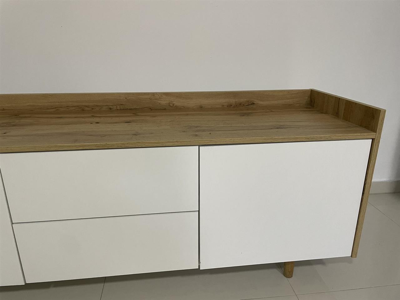 Komode-per-TV