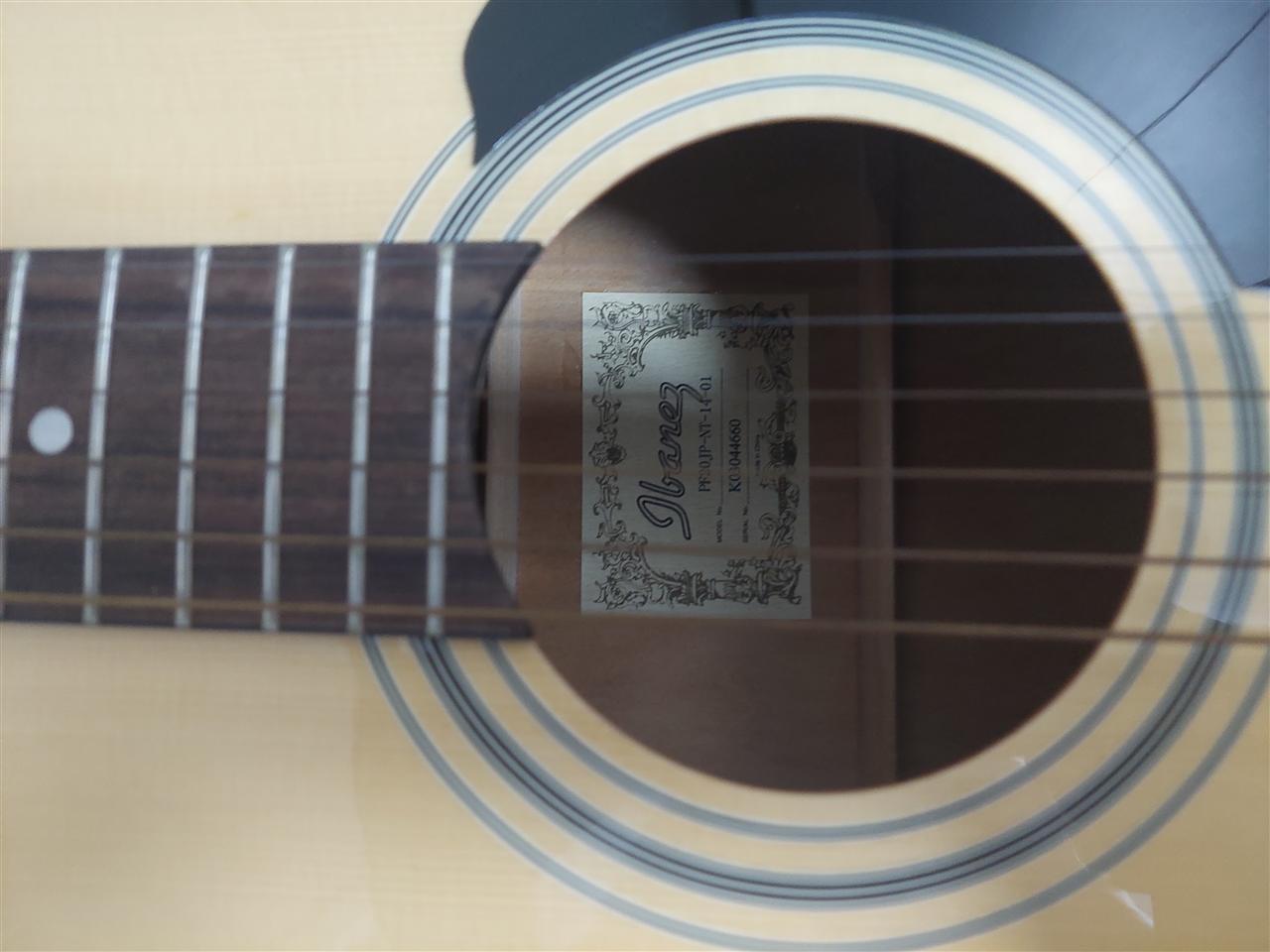 Gitare-ibanez