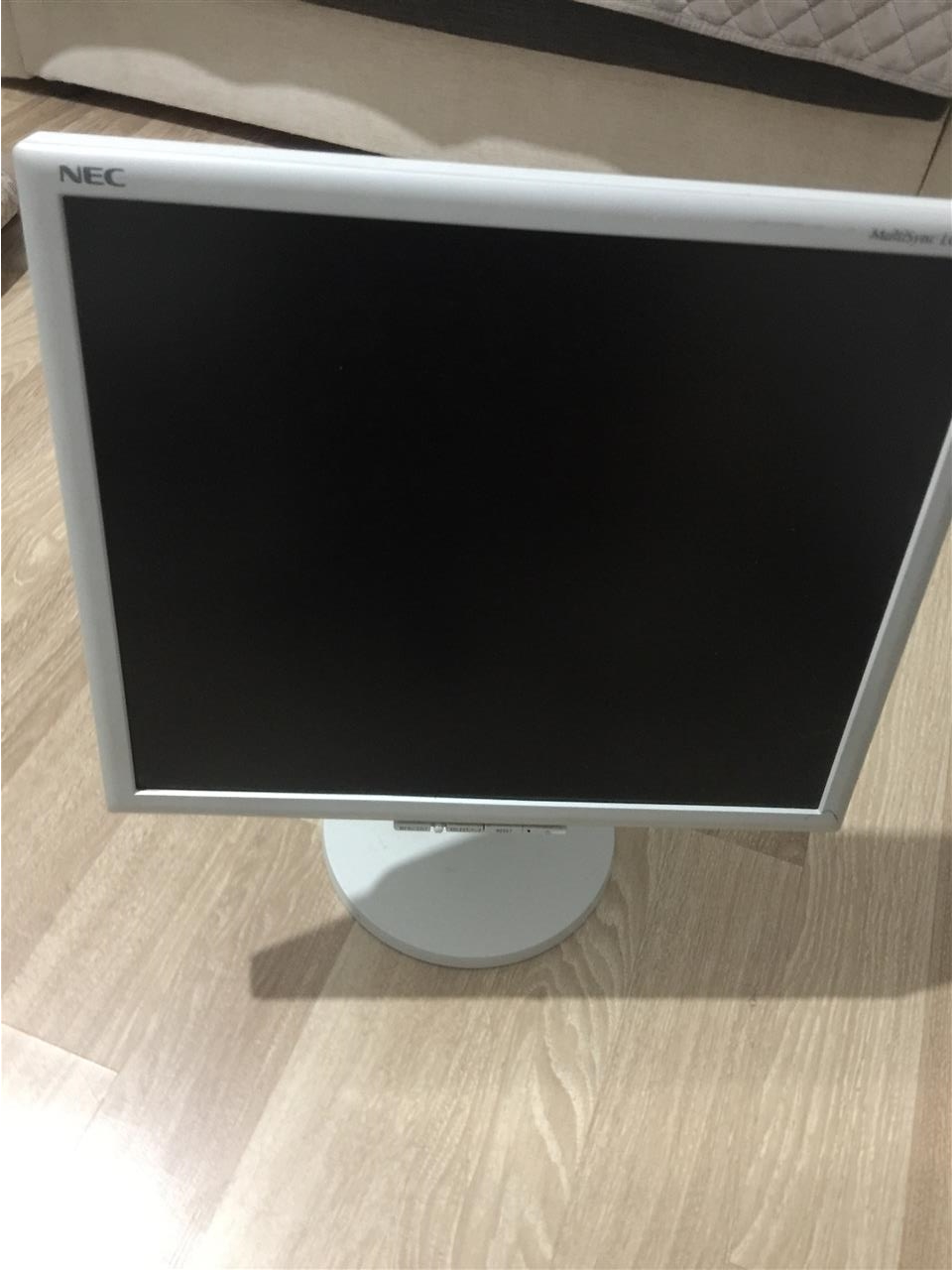 Monitor-MultiSync-LCD