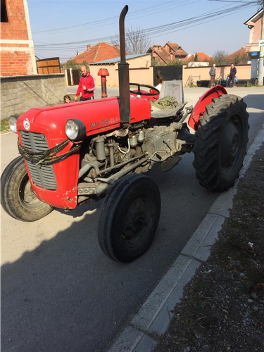 Traktor 33