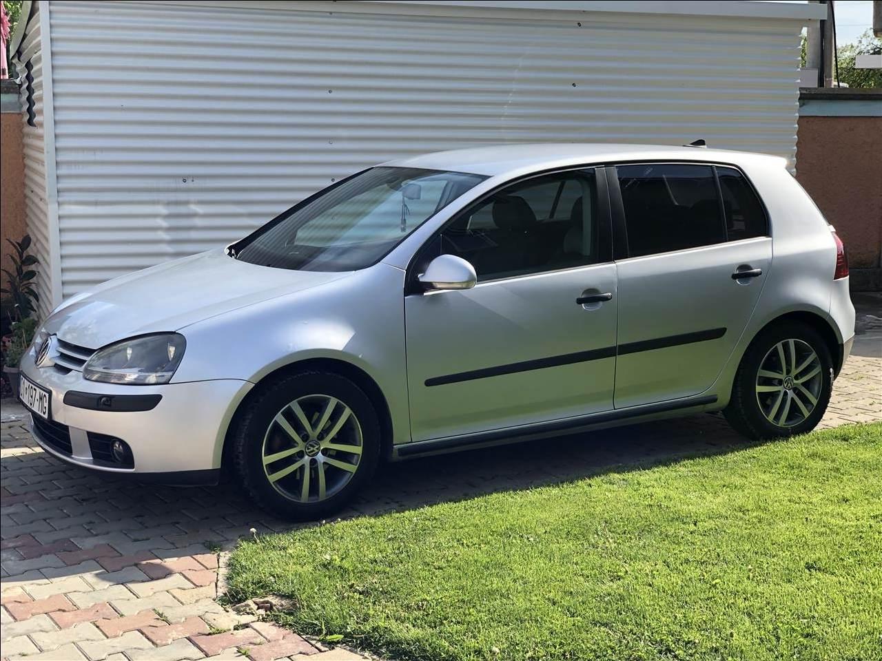 Shes-Golf-5