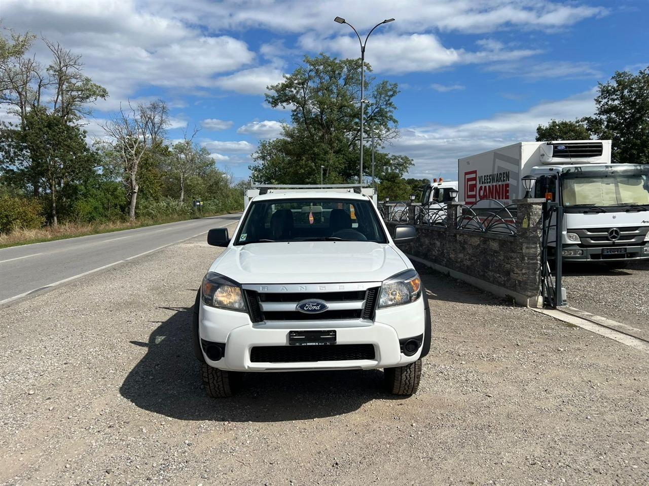 FORD-RANGER-2-5-TDCI-4X4