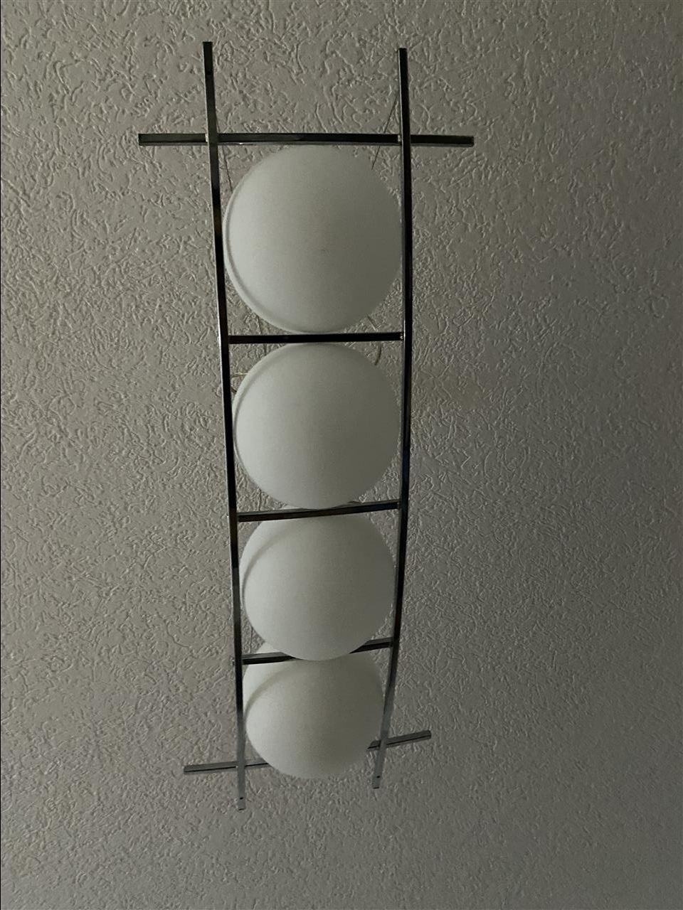 Llustera
