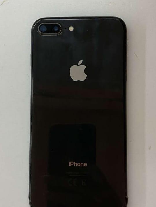 Shitet-Iphone-8+