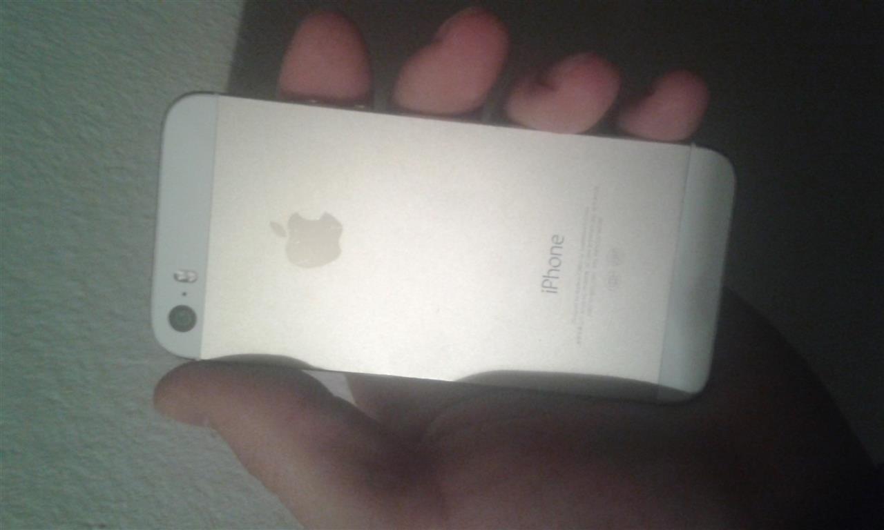 Iphone-5s--Gold-
