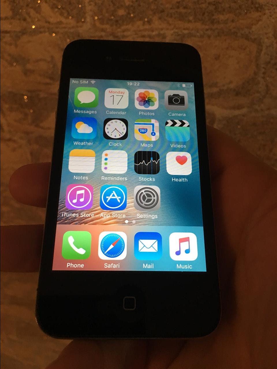 IPHONE-4S--32-GB