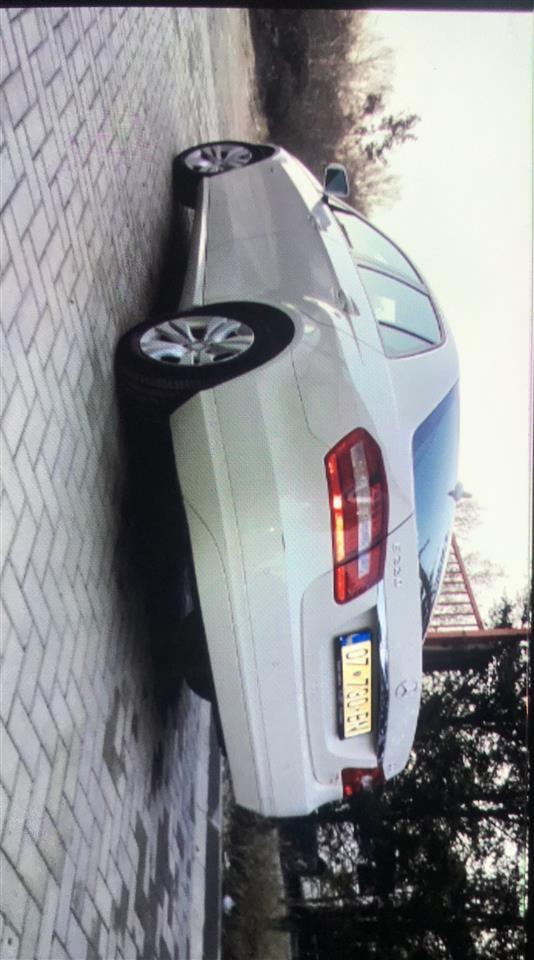 Mercedes-E220-CDI---2011