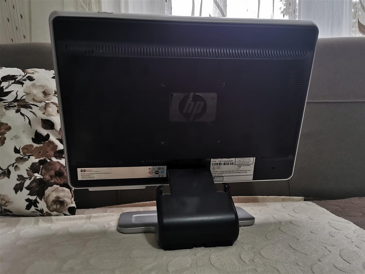 Monitor-hp-19