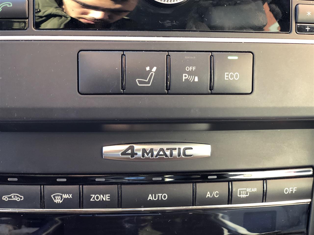 Mercedes-E-