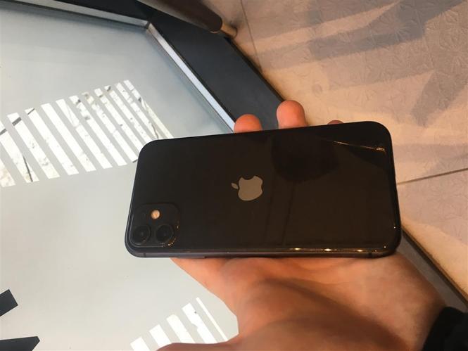iPhone 11 