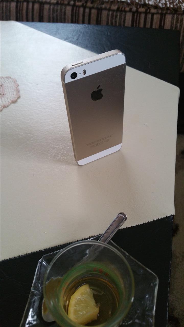 iPhone-5s-gold-