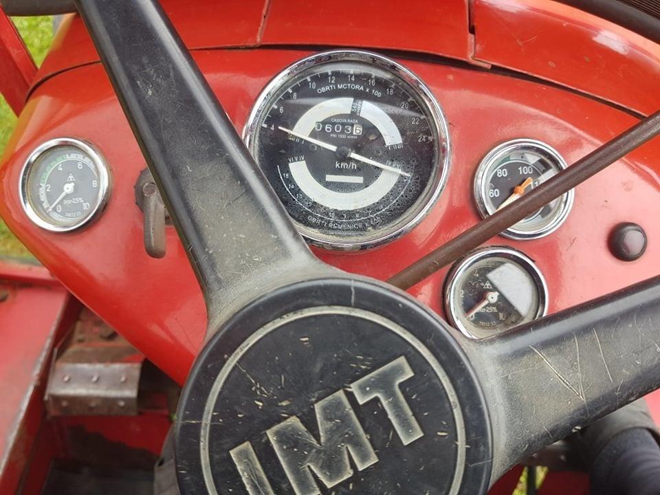 Traktor-IMT-539