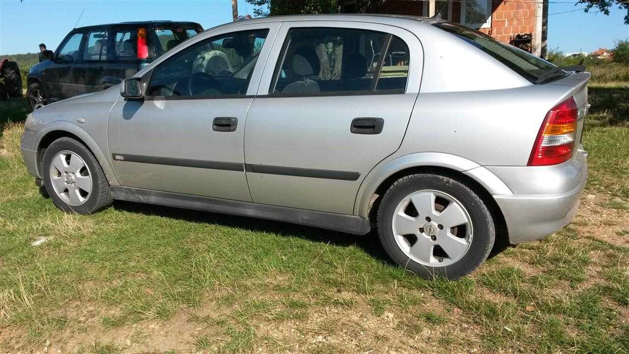 Opel-Astra-