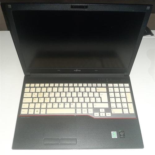 FUJITSU LIFEBOOK E554 