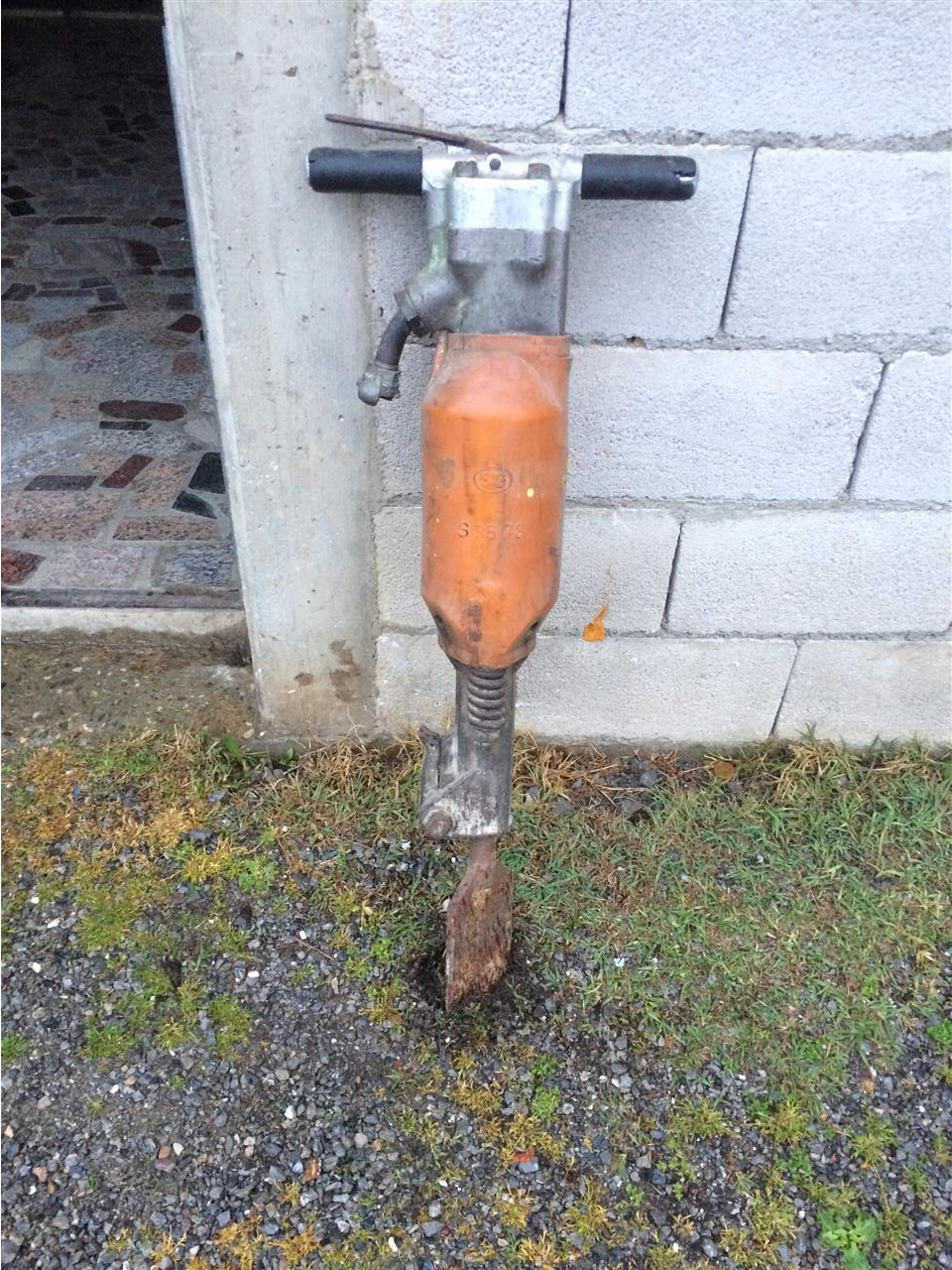 Hilt