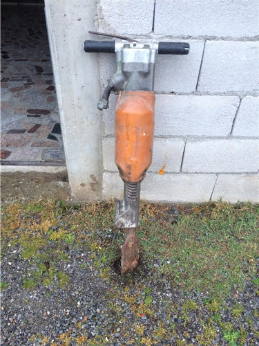 Hilt
