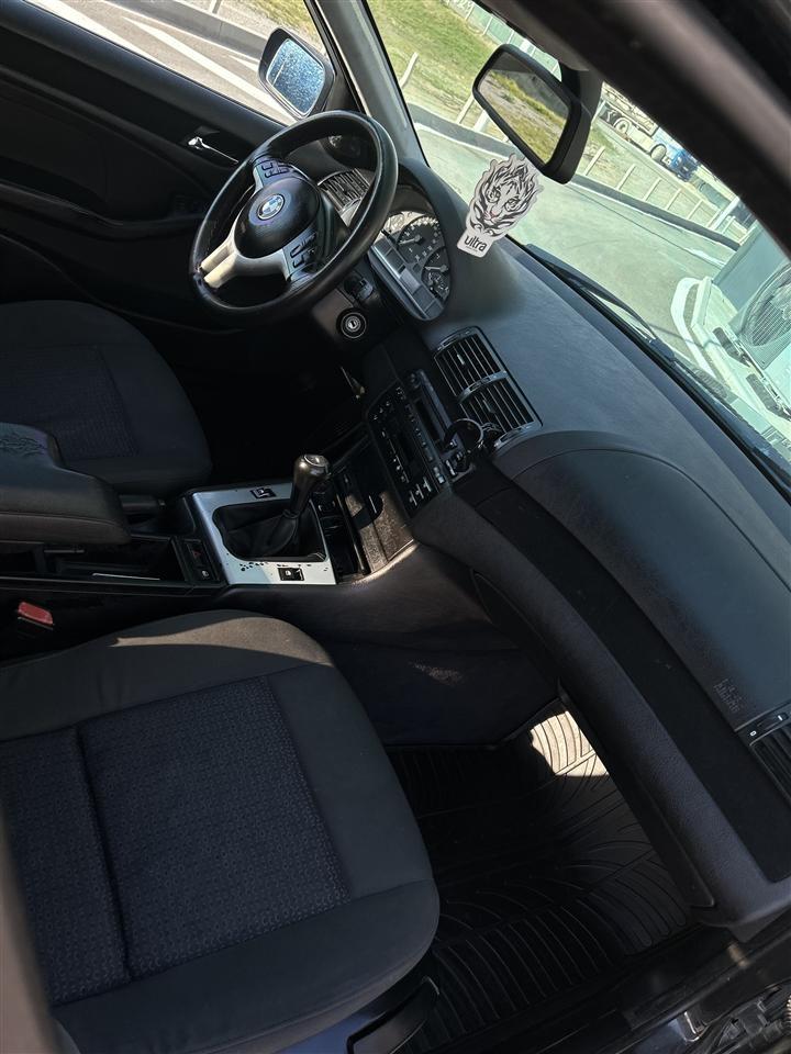 Shes-Bmw-e46-320d