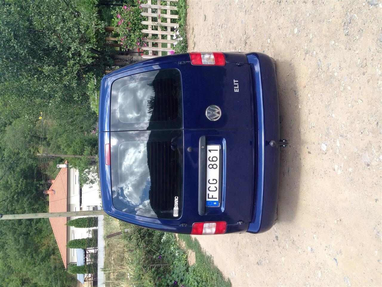 VW-Caddy--07-