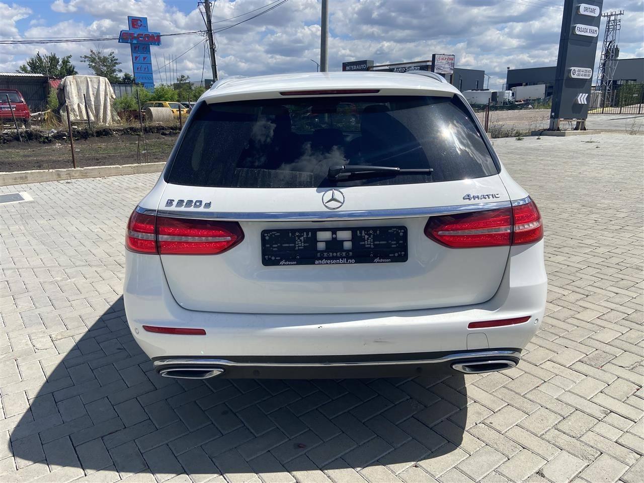 Shitet-E220