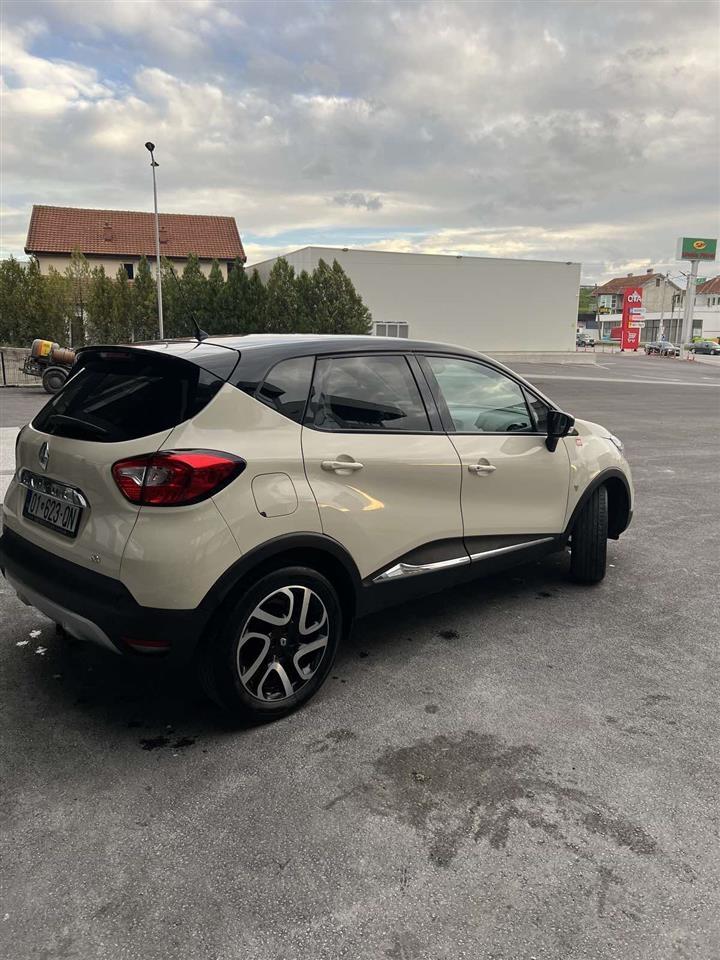 Renault-capture