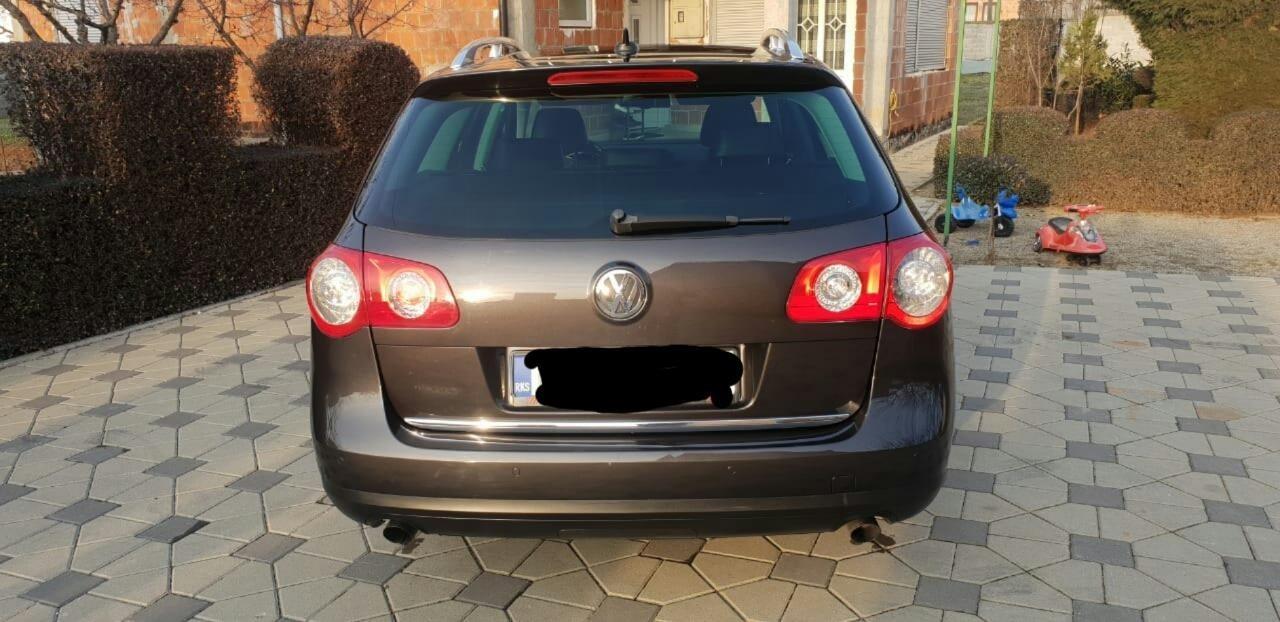 Passat-2-0-DSG-2010-4-motion