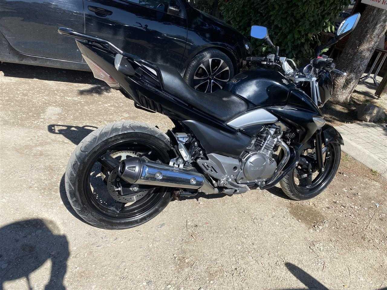 Suzuki-