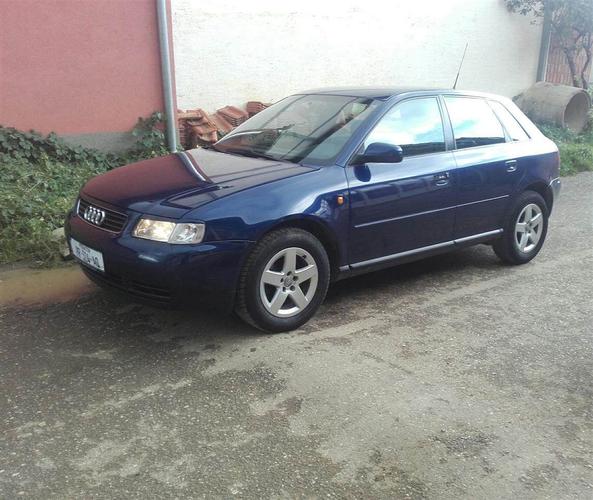 She's Audi A3