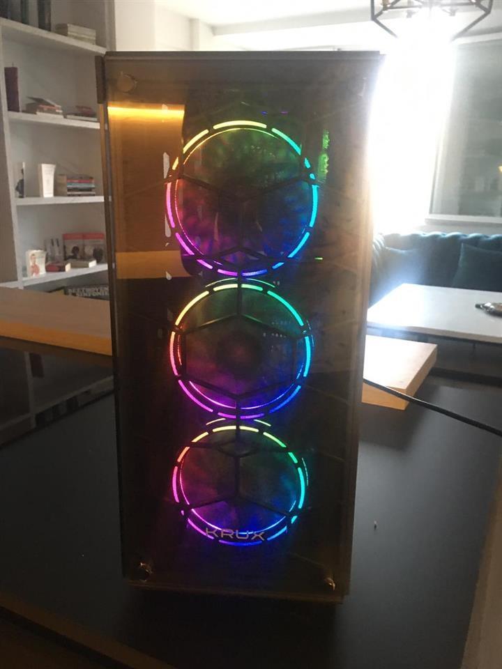 Shes-Mining-Gaming-PC