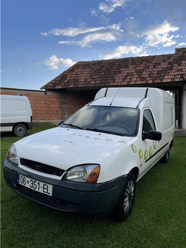 Ford Courier