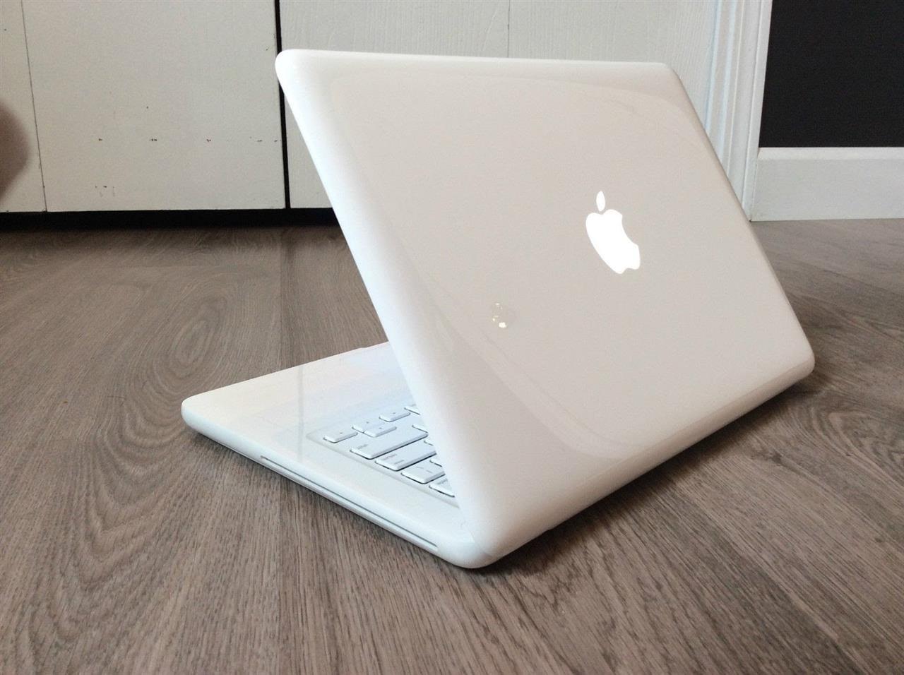 MACBOOK