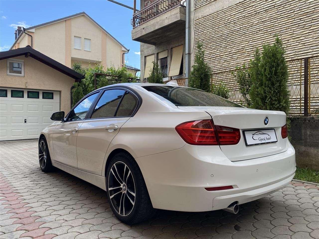 BMW-320d-