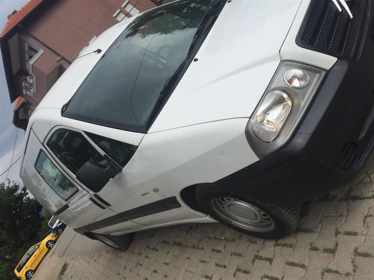 Citroen-jumpy-