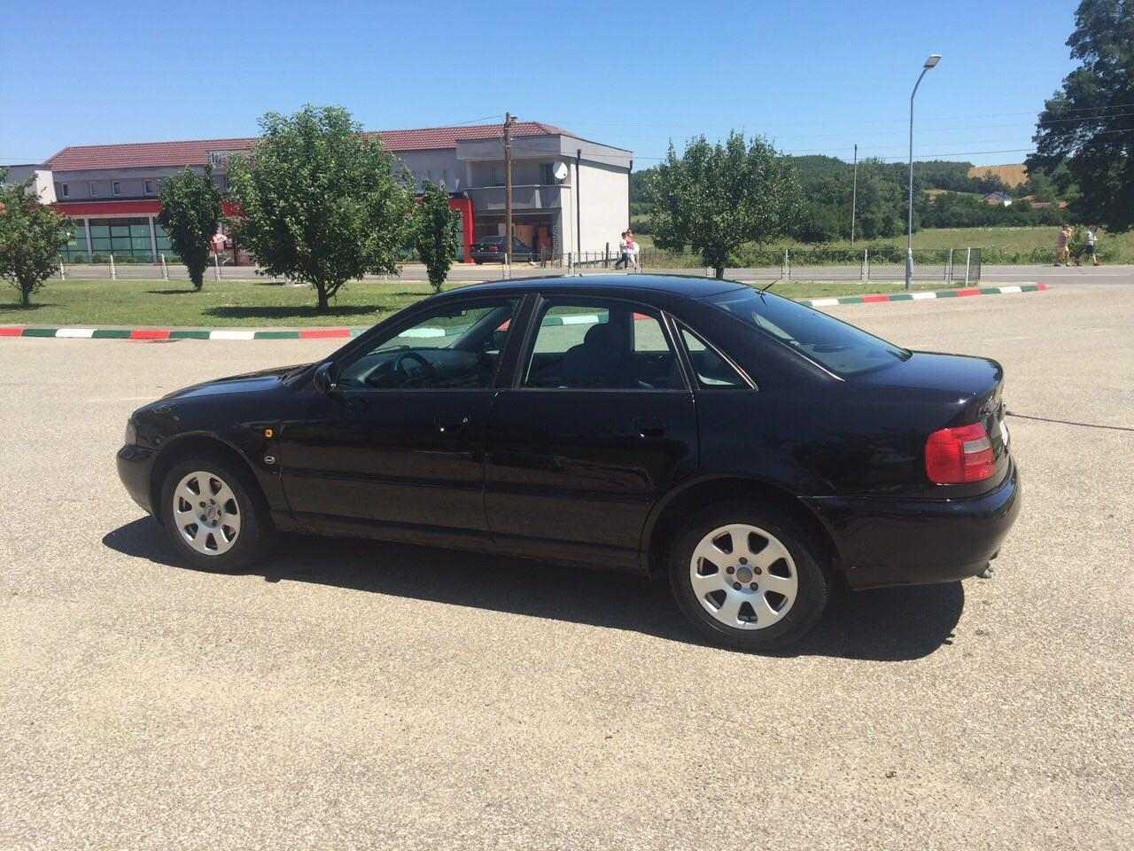 Shitet-audi-a4
