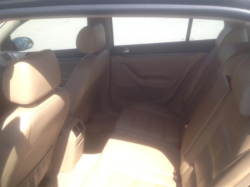 VW-Golf-5--04