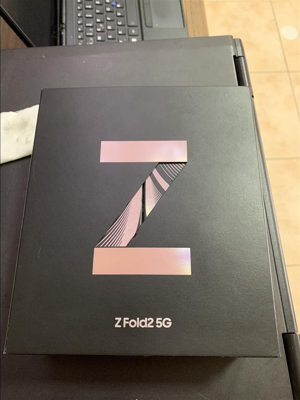 Z-fold2-256GB--12Ram