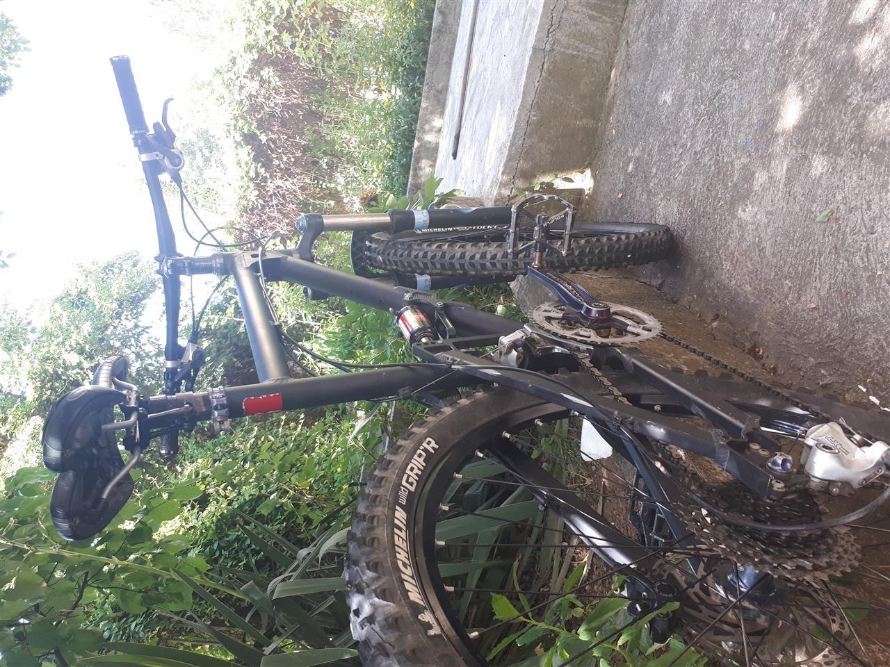 Shitet-bicikleta-enduro