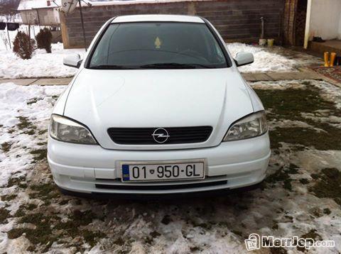 Opel Astra -99